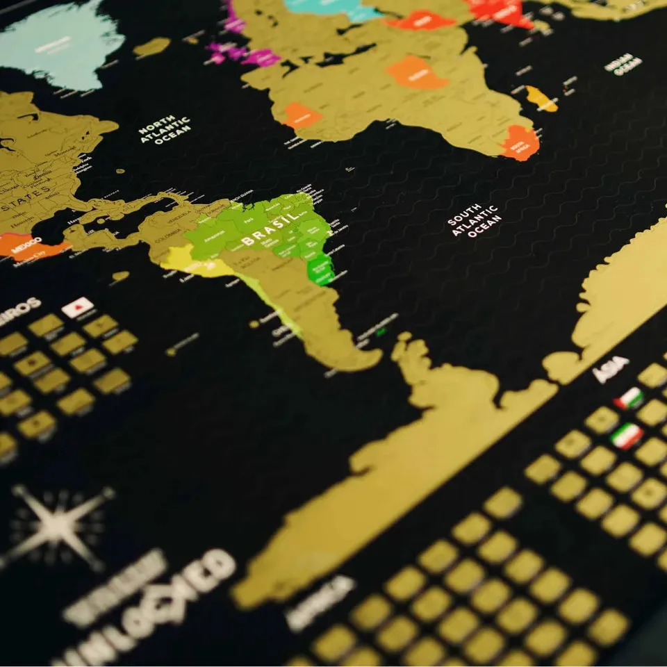 Mapa Mundi de Raspar | Unlocked — Grande 94x60 cm
